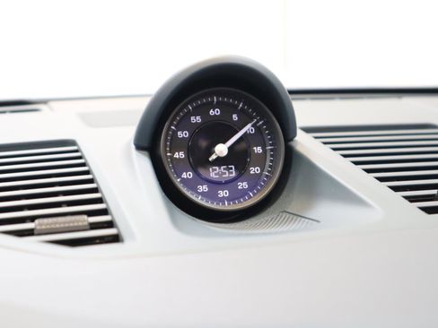 Used 2021 Porsche 911 Carrera S image 33