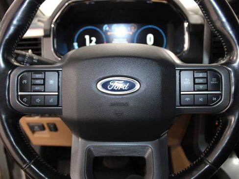 Used 2023 Ford F150 Lariat w/ Trailer Tow Package image 31