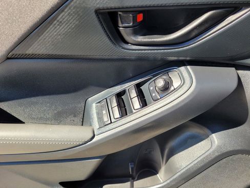 Used 2025 Subaru Crosstrek 2.0i Premium w/ Crosstrek Mirror Package image 23