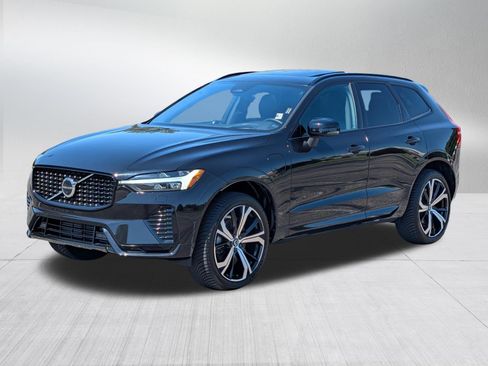 Used 2022 Volvo XC60 T8 R-Design AWD/4WD image 3