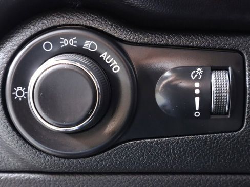 Used 2024 Dodge Durango GT image 10