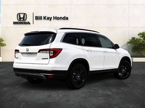 Used 2022 Honda Pilot Special Edition image 3