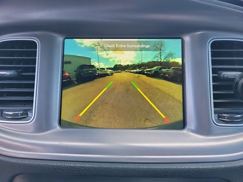 Used 2023 Dodge Charger SXT image 17