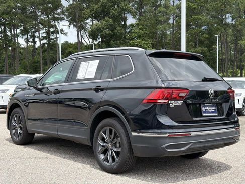 Used 2024 Volkswagen Tiguan SE FWD image 9