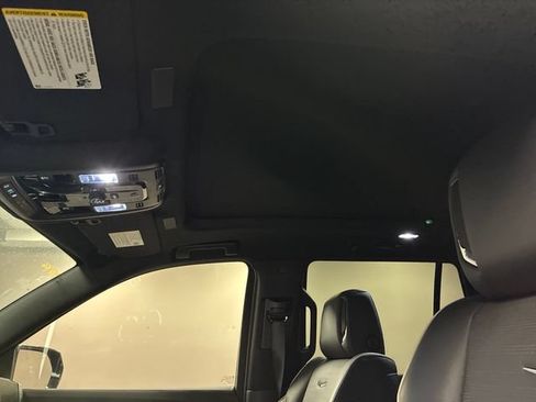 Certified 2025 Cadillac Escalade Sport AWD/4WD image 23