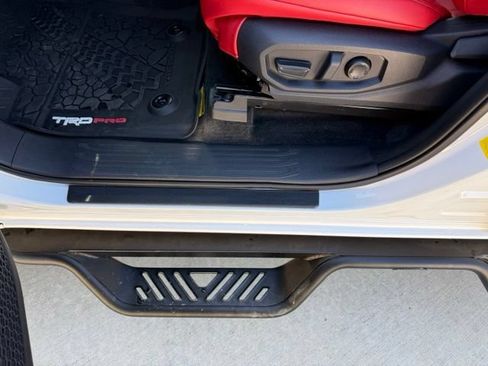 Used 2025 Toyota Tacoma TRD Pro AWD/4WD image 21