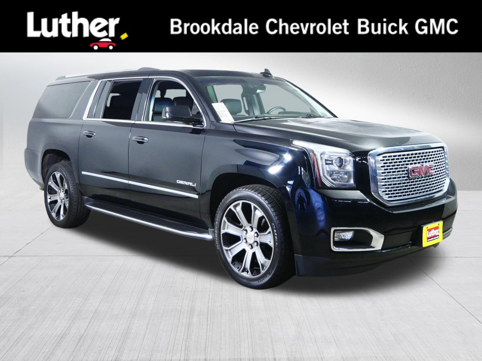 Used 2017 GMC Yukon XL Denali w/ Open Road Package AWD/4WD image 1