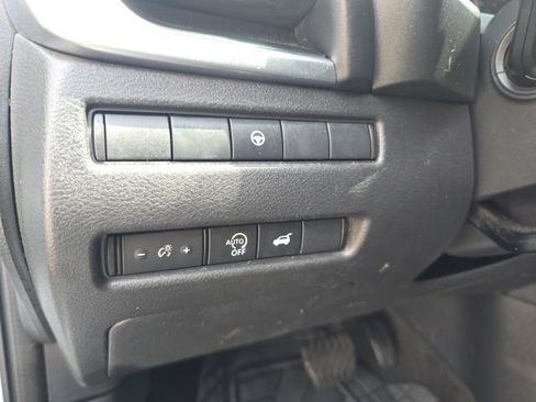 Used 2024 Nissan Rogue SV w/ SV Premium Package AWD/4WD image 16