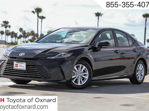 Used 2025 Toyota Camry LE FWD image 1