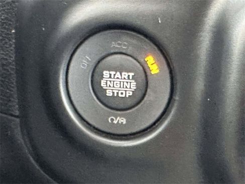 Certified 2023 Jeep Wrangler Willys image 39