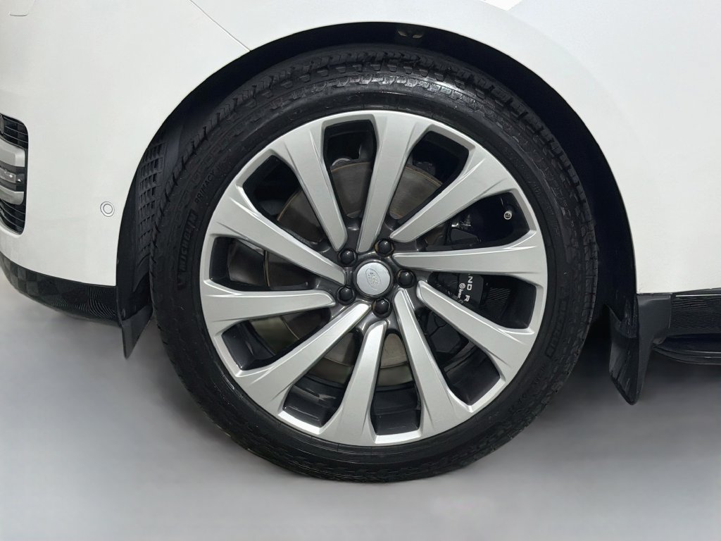 Certified 2024 Land Rover Range Rover Long Wheelbase Autobiography AWD/4WD image 34
