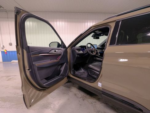 New 2026 Ford Explorer Tremor w/ Tremor Convenience Package image 21