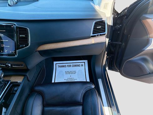 Used 2020 Volvo XC90 T6 Inscription w/ Protection Package Premier image 17