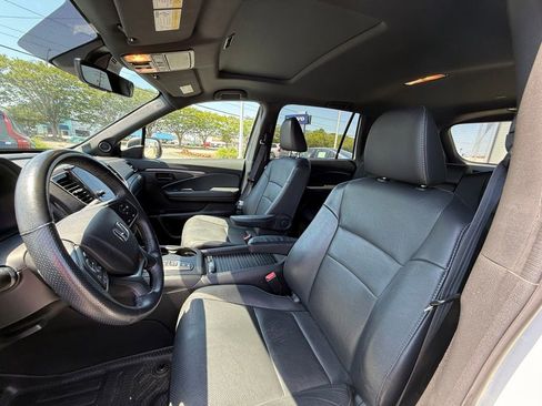 Used 2022 Honda Passport EX-L image 2