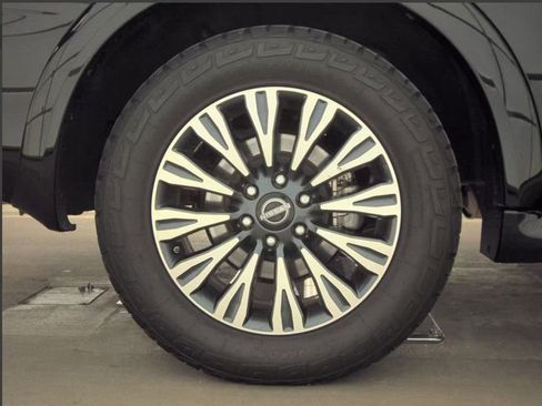 Used 2023 Nissan Armada SL w/ Midnight Edition Package image 30