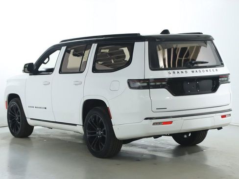 Used 2022 Jeep Grand Wagoneer Series II image 45