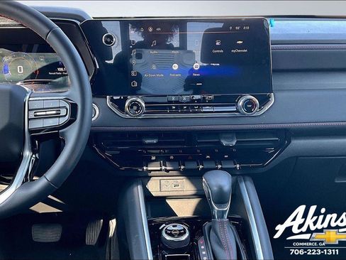 Certified 2024 Chevrolet Colorado Z71 w/ Advanced Trailering Package image 8