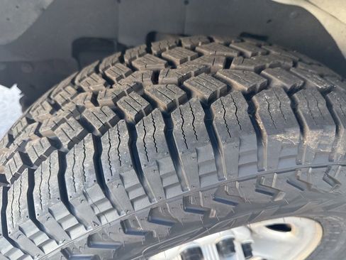 Used 2023 Chevrolet Express 2500 w/ Driver Convenience Package image 24