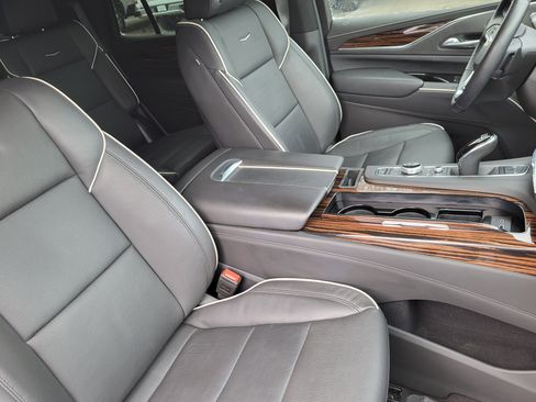 Certified 2024 Cadillac Escalade Premium Luxury w/ Performance Package image 13