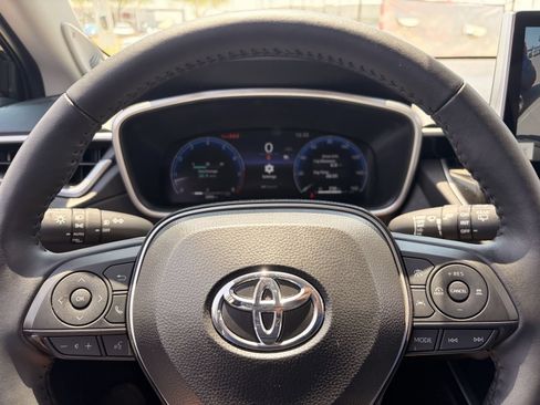Used 2026 Toyota Corolla Cross XLE w/ Convenience Package AWD/4WD image 25