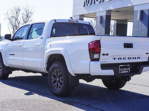 Used 2023 Toyota Tacoma SR5 w/ Technology Package image 31