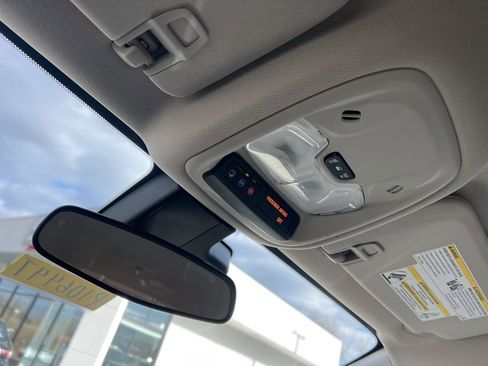 Used 2020 Buick Encore GX Select image 24