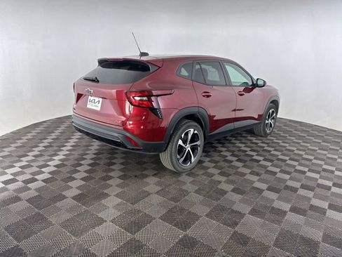 Used 2024 Chevrolet Trax RS w/ Driver Confidence Package image 7