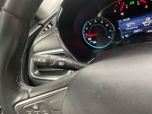 Used 2024 Chevrolet Equinox LT FWD image 20