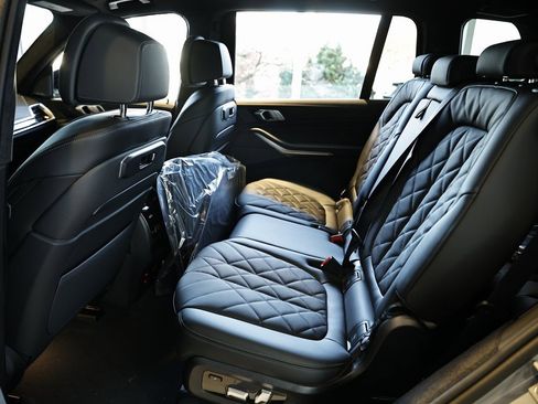 New 2026 BMW X7 xDrive40i w/ M Sport Package image 26