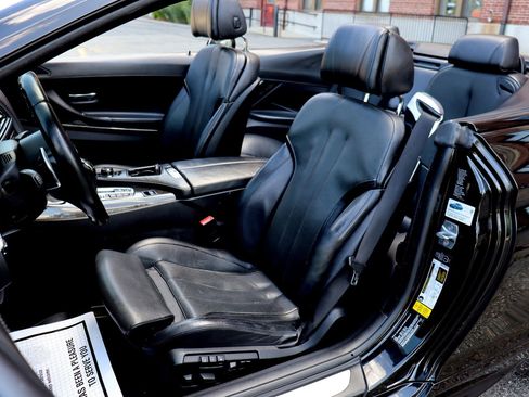 Used 2014 BMW 650i xDrive Convertible image 13