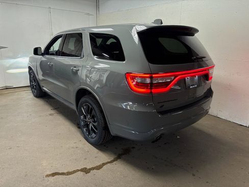 Used 2022 Dodge Durango GT w/ Blacktop Package image 7