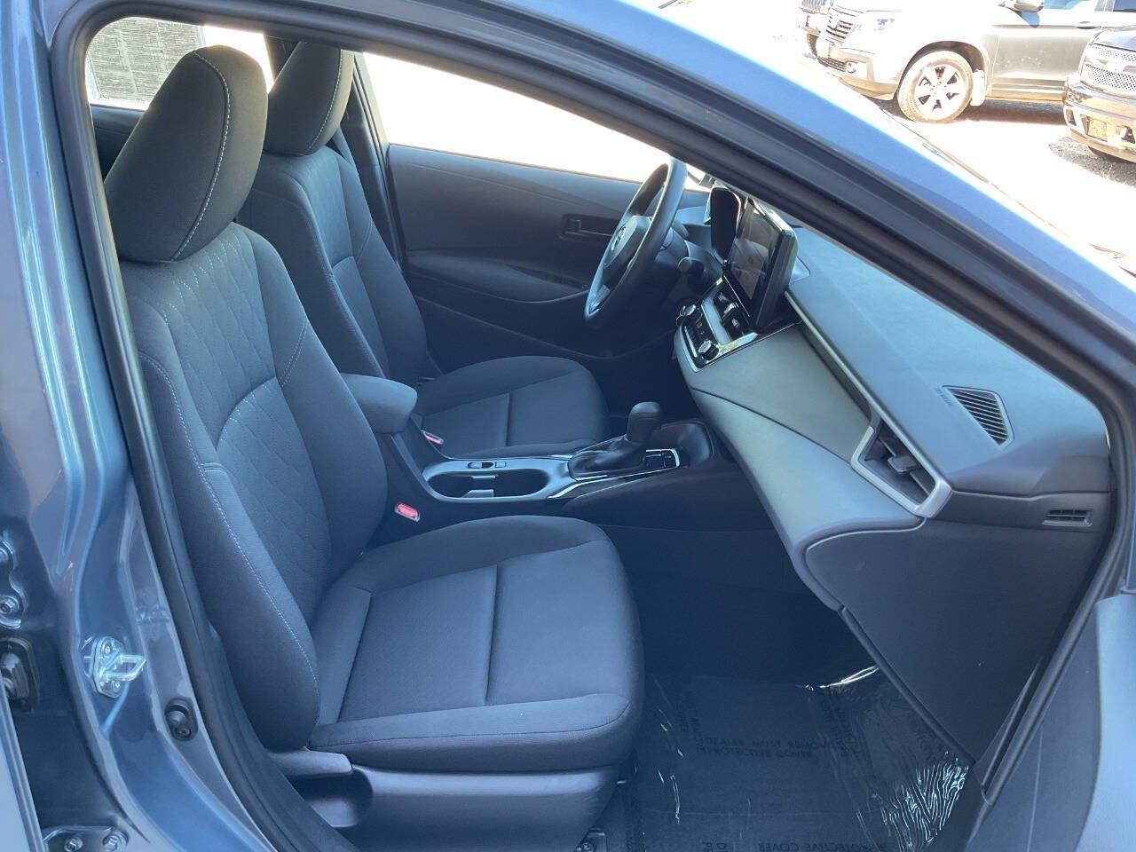 Used 2026 Toyota Corolla LE FWD image 36