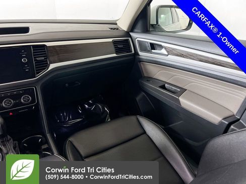 Used 2023 Volkswagen Atlas SE w/ Black Wheel Package AWD/4WD image 26