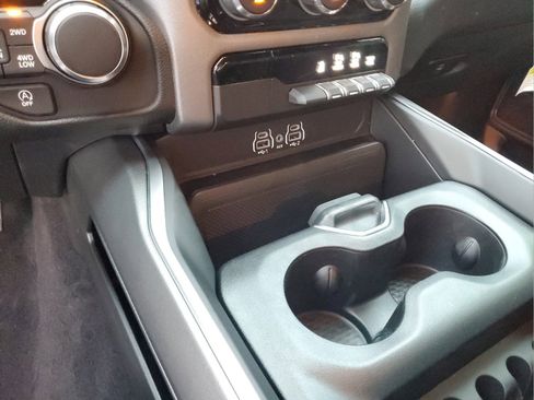 Certified 2026 RAM 1500 Express AWD/4WD image 19