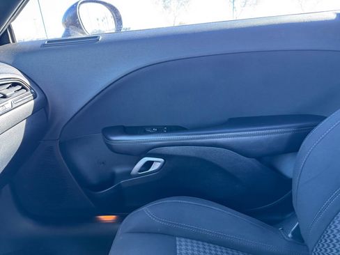 Used 2018 Dodge Challenger SXT image 16