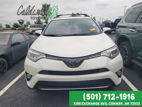 Used 2018 Toyota RAV4 Limited FWD image 2