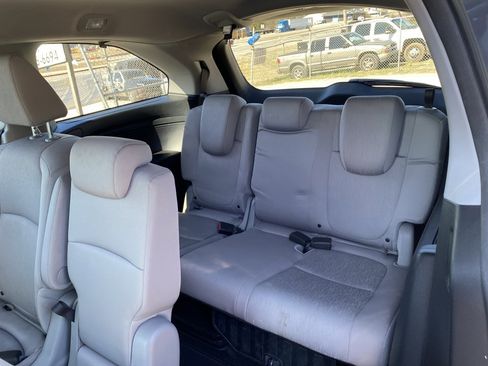 Used 2020 Honda Odyssey EX image 19