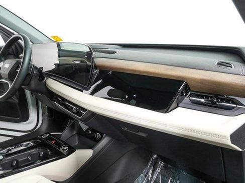 Certified 2025 Audi Q6 e-tron Premium Plus w/ Premium Plus image 25