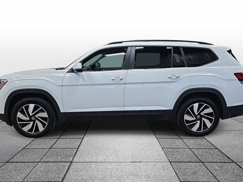 Used 2025 Volkswagen Atlas SE image 8