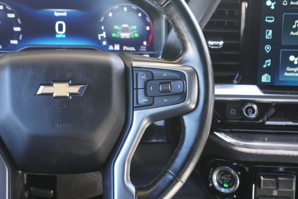 Used 2024 Chevrolet Silverado 3500 LTZ w/ LTZ Convenience Package AWD/4WD image 16