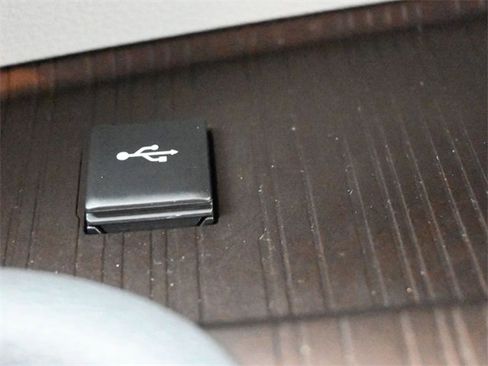 Used 2022 Toyota Sienna XLE image 4