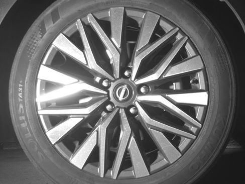 Used 2025 Nissan Altima 2.5 SV FWD image 13