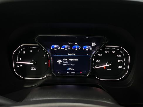 Used 2021 GMC Yukon AT4 w/ Technology Package AWD/4WD image 22
