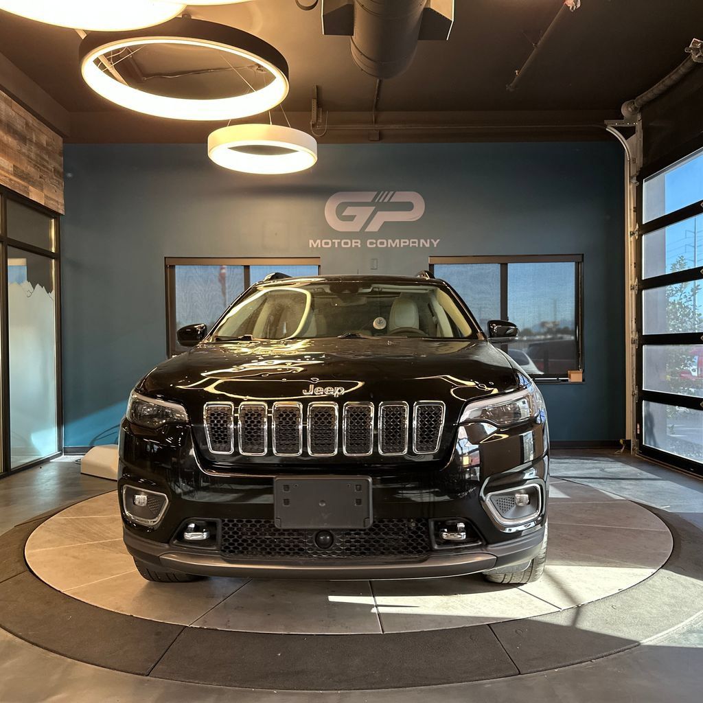 Used 2022 Jeep Cherokee Limited w/ Elite Package AWD/4WD image 8