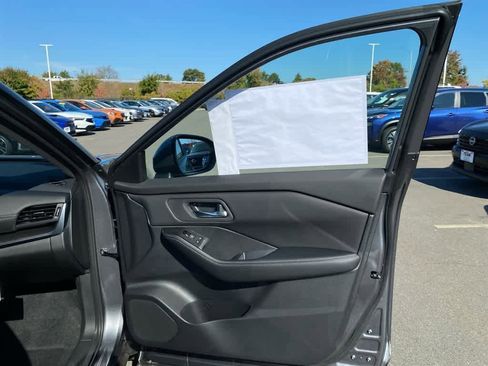 New 2026 Nissan Rogue SV image 25