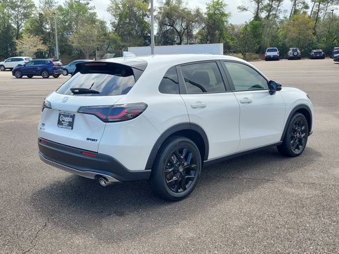 Used 2024 Honda HR-V Sport image 5