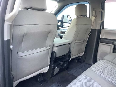 Used 2017 Ford F150 XLT w/ Equipment Group 302A Luxury AWD/4WD image 12
