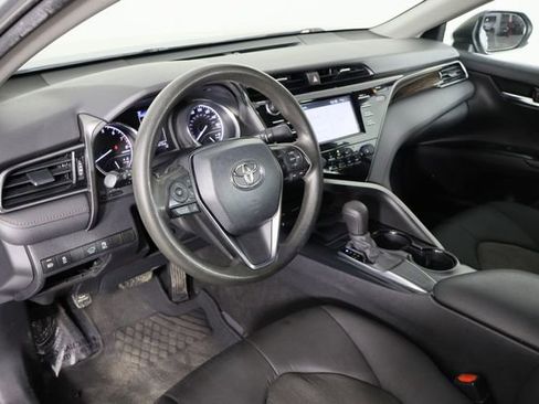 Used 2020 Toyota Camry LE image 24