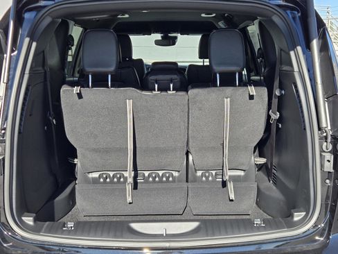 New 2026 Chrysler Pacifica Select image 28