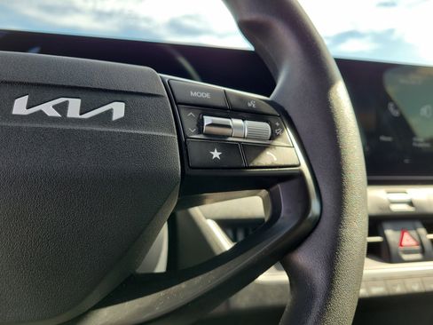 Used 2025 Kia K4 FWD image 20